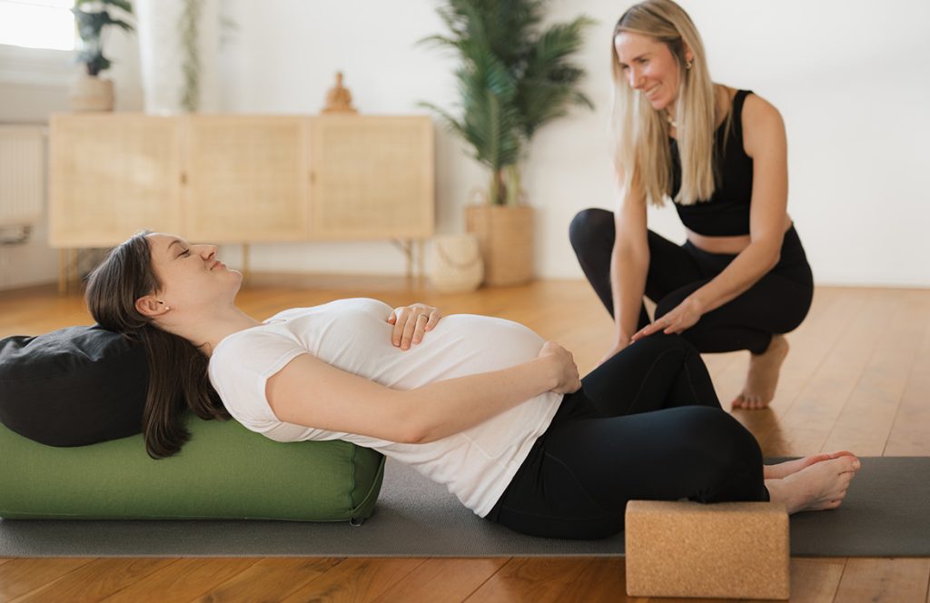 Pränatal Yogalehrer Ausbildung